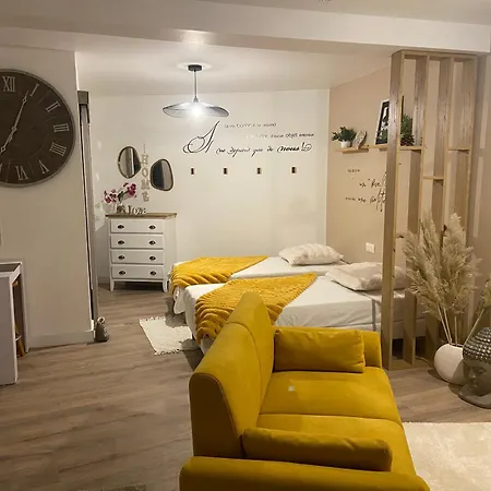 Holiday home Pierre D'apatite Metrich