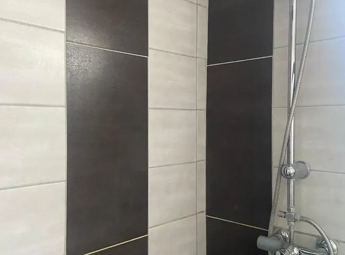 Pierre D’apatite Hébergement de vacances *